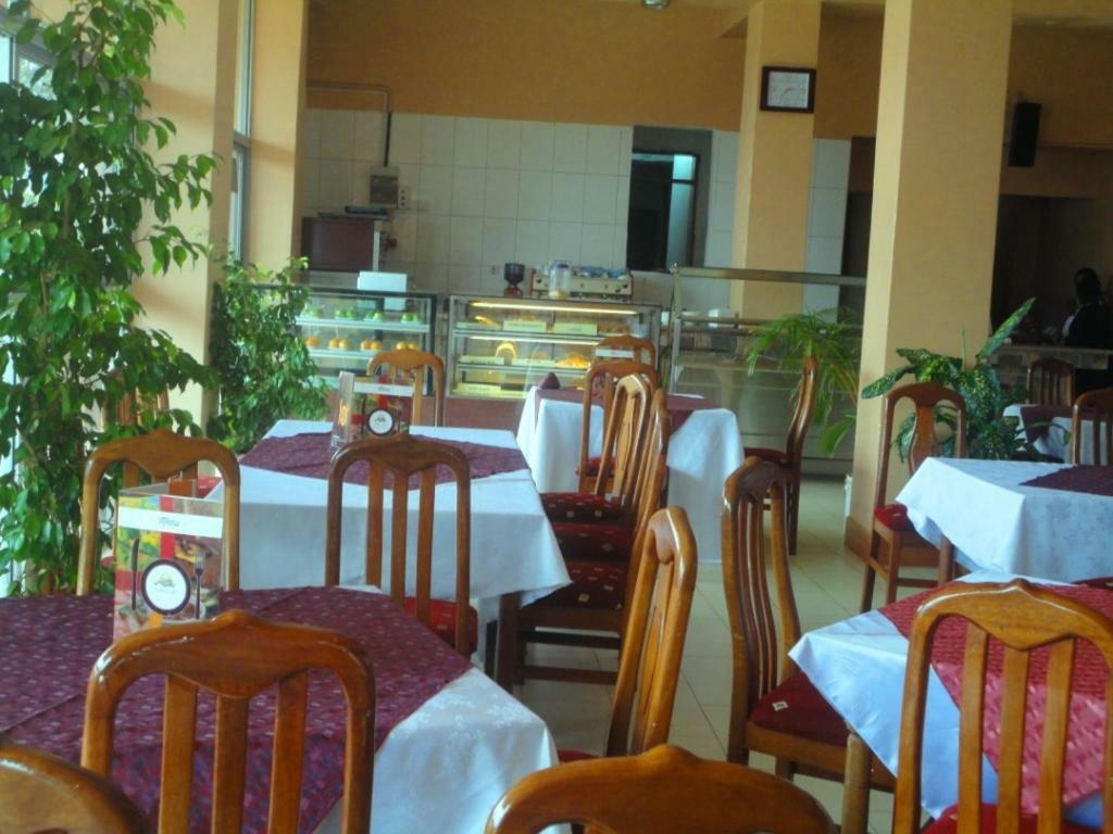 Entebbe Flights Motel Eksteriør billede